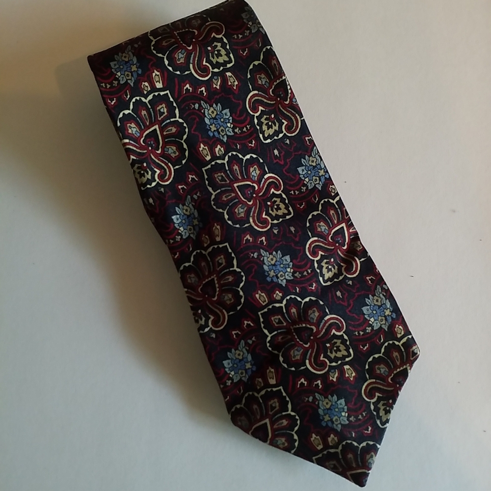 3/$45 Tie K. M. MILANO SILK HIGH FASHION Floral Red Navy Gold